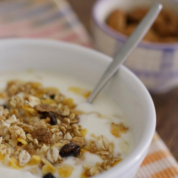 Musli Karışımlı Yoğurt