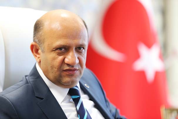 MİLLİ SAVUNMA BAKANI FİKRİ IŞIK